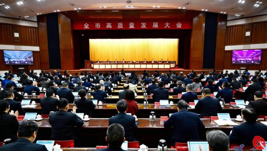 香港2O24年澳门今晚开码料,许家印前妻被全球追债,广泛的解释落实支持计划_测试版V1.61