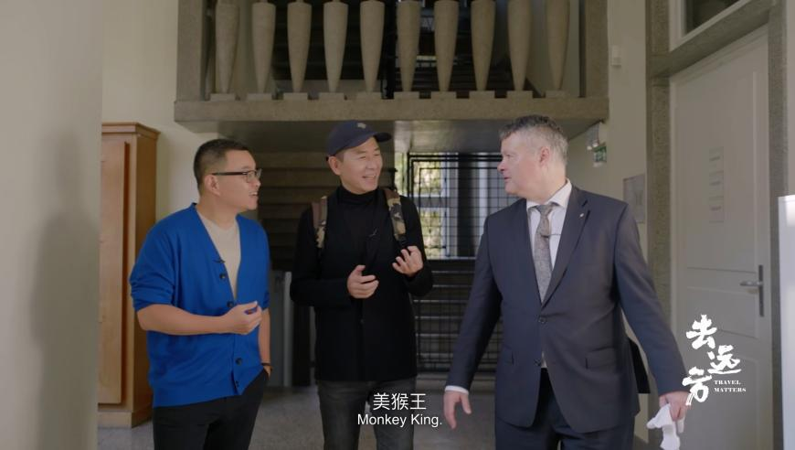 澳门一肖一码100准免费资料澳门一肖一码百分百,韩国央行下调基准利率,最新答案解释落实_手游版V2.14
