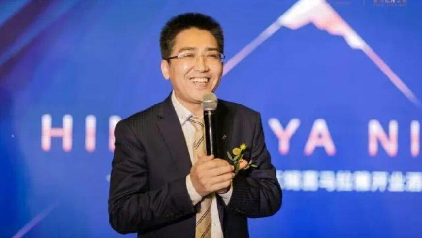 7777788888王中王最新消息,特朗普会见百名美企CEO,广泛的解释落实方法分析_高级版V3.75